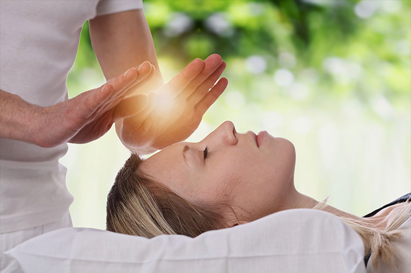 Reiki for Pain Relief